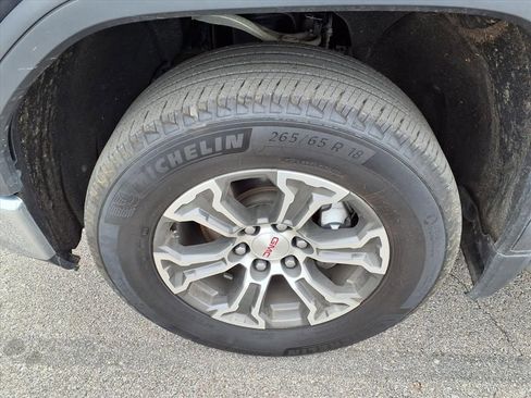 Used 2020 GMC Sierra 1500 SLE w/ SLE Value Package image 24