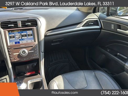 Used 2017 Ford Fusion Titanium image 30