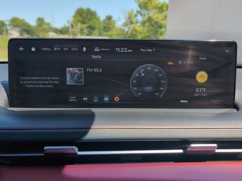 Used 2023 Genesis GV70 3.5T Sport w/ Sport Advanced Package AWD/4WD image 29