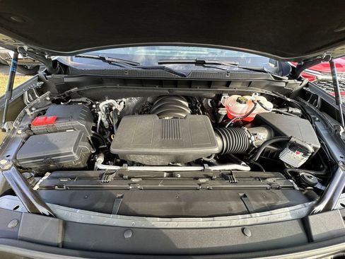 New 2026 Chevrolet Suburban Premier w/ Sun And Tow Package image 27