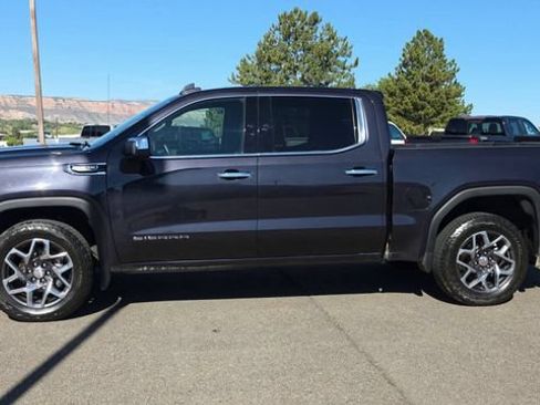 Used 2024 GMC Sierra 1500 SLT AWD/4WD image 6