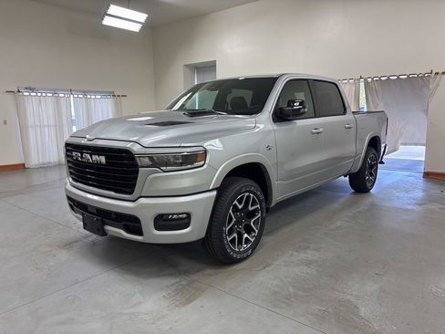 New 2026 RAM 1500 Laramie AWD/4WD image 4