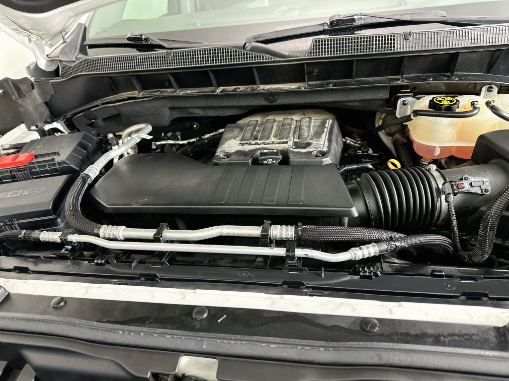 Used 2020 Chevrolet Silverado 1500 LT w/ Texas Edition RWD image 28