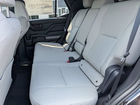 New 2026 Toyota 4Runner SR5 AWD/4WD image 27
