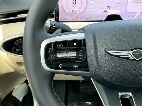 Certified 2026 Genesis GV70 2.5T AWD/4WD image 20