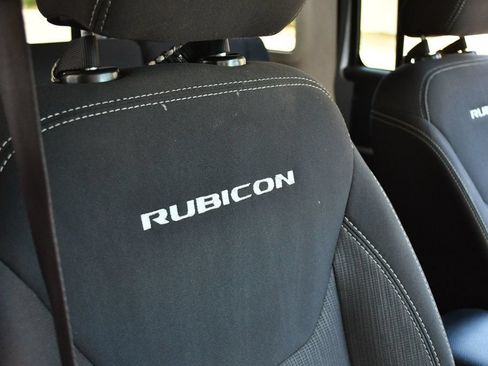 Used 2016 Jeep Wrangler Unlimited Rubicon w/ Connectivity Group AWD/4WD image 55