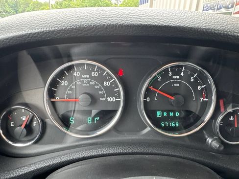 Used 2013 Jeep Wrangler Rubicon w/ PWR Convenience Group AWD/4WD image 7