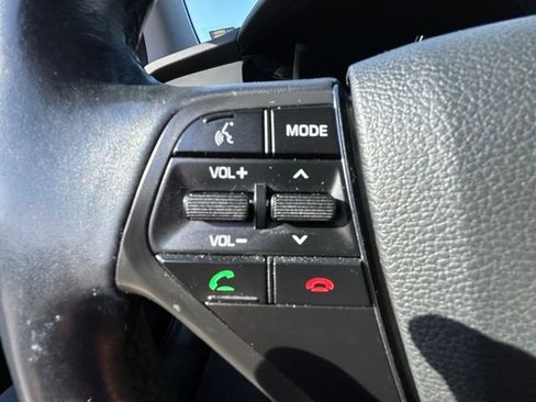 Used 2016 Hyundai Sonata Limited w/ Option Group 05 FWD image 14
