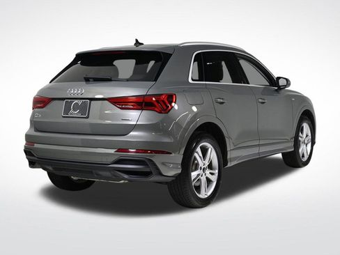 Certified 2024 Audi Q3 2.0T Premium Plus image 5