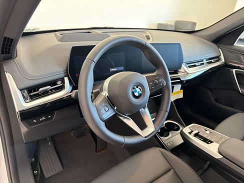 New 2026 BMW X1 xDrive28i w/ Technology Package AWD/4WD image 4