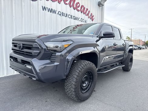 Used 2024 Toyota Tacoma SR5 image 7