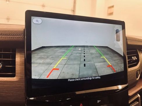 Used 2024 Ford Expedition Limited image 28