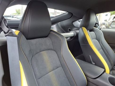 Used 2023 Nissan Z w/ Floor Mat Package (L93) RWD image 10