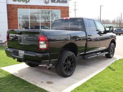 Used 2024 RAM 2500 Big Horn w/ Night Edition AWD/4WD image 40