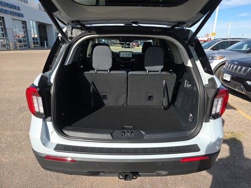 New 2026 Ford Explorer Active image 5