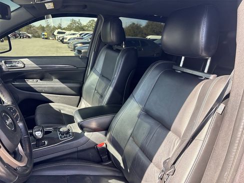 Used 2015 Jeep Grand Cherokee Limited image 12