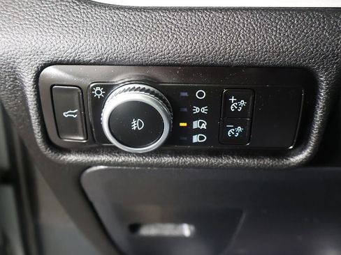 Used 2023 Ford Explorer XLT w/ Equipment Group 202A AWD/4WD image 38