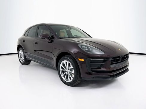 New 2026 Porsche Macan image 7