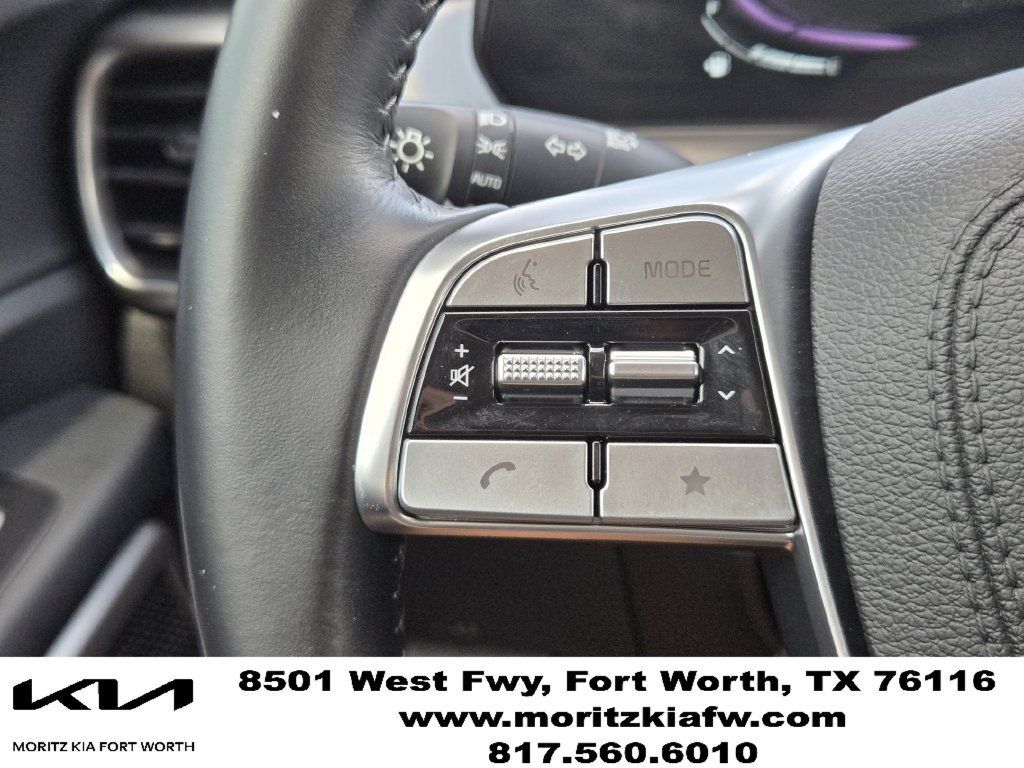 Certified 2025 Kia Telluride EX w/ EX Captain's Chair Package FWD image 27