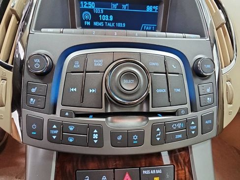 Used 2011 Buick LaCrosse CXS w/ Driver Confidence Package FWD image 17