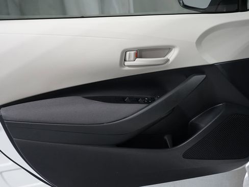 Certified 2023 Toyota Corolla LE image 27