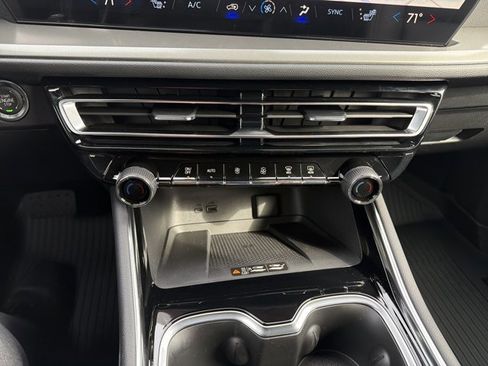 New 2026 Chevrolet Traverse LT AWD/4WD image 20