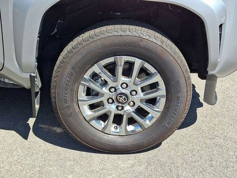 Certified 2024 Toyota Tacoma Limited w/ Limited Package (LT) image 8