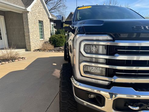Used 2024 Ford F350 King Ranch w/ Chrome Package AWD/4WD image 35
