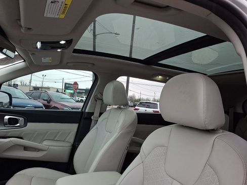 Used 2023 Kia Sorento SX AWD/4WD image 15