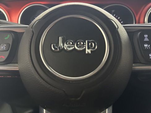 Used 2019 Jeep Wrangler Unlimited Rubicon image 36