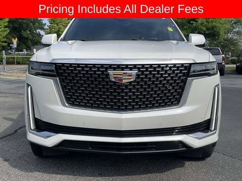 Used 2022 Cadillac Escalade Premium Luxury AWD/4WD image 8