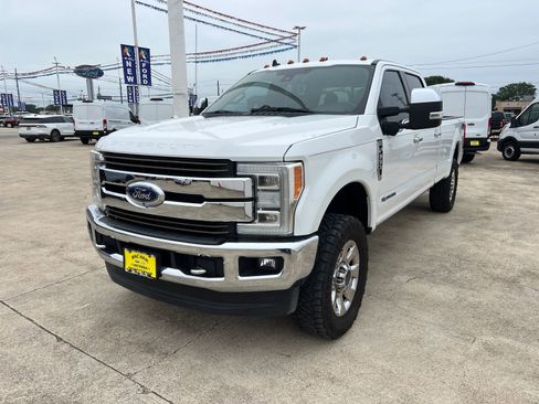 Used 2019 Ford F350 King Ranch w/ King Ranch Ultimate Package AWD/4WD image 7