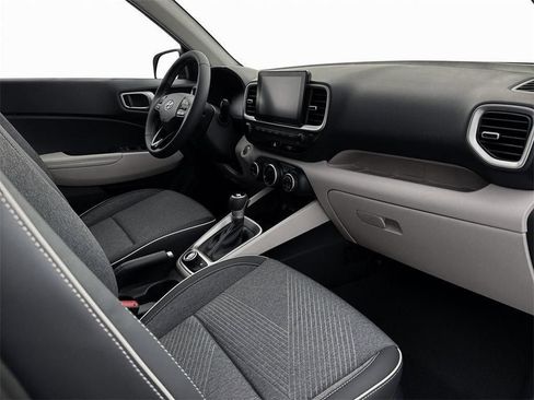 New 2026 Hyundai Venue SEL FWD image 15