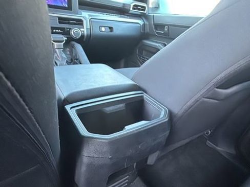Used 2024 Toyota Tacoma SR5 AWD/4WD image 26