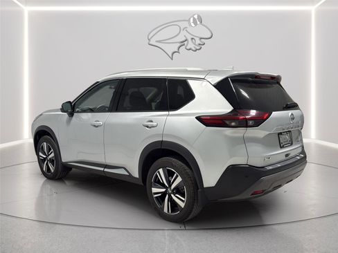 Used 2021 Nissan Rogue SL w/ Premium Package AWD/4WD image 3