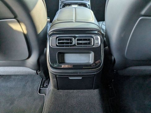 Used 2023 Mercedes-Benz S 580 4MATIC Sedan image 18