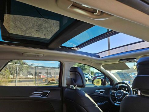 Certified 2023 Kia Sportage SX image 20