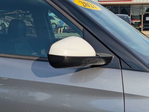 Used 2021 Chevrolet TrailBlazer ACTIV w/ Sun and Liftgate Package FWD image 11