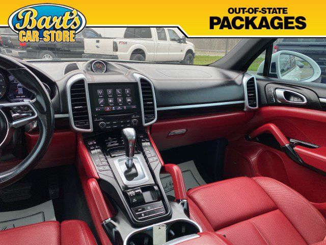 Used 2017 Porsche Cayenne Platinum Edition AWD/4WD image 23