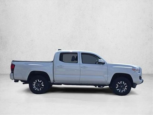 Used 2021 Toyota Tacoma SR AWD/4WD image 4