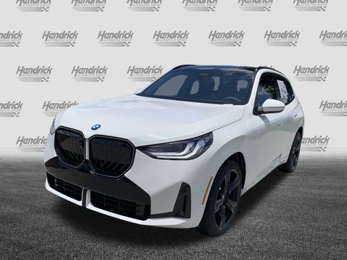 Used 2025 BMW X3 xDrive30i w/ Premium Package image 5