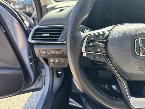 Used 2022 Honda Accord Touring image 17