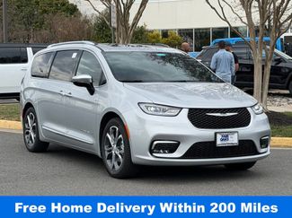 New 2026 Chrysler Pacifica Pinnacle video 1