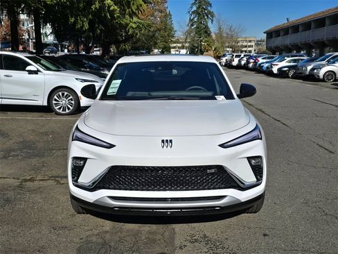 New 2026 Buick Envista Sport Touring image 8