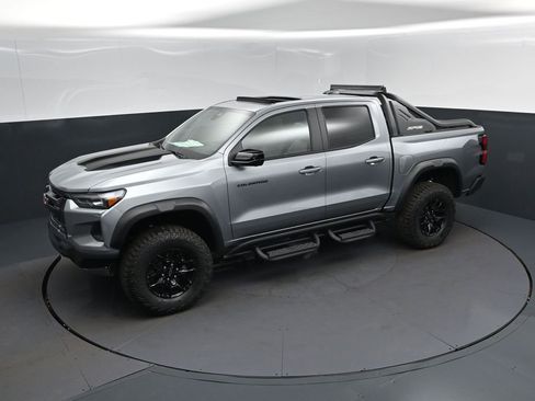 New 2026 Chevrolet Colorado ZR2 w/ Midnight Edition AWD/4WD image 33