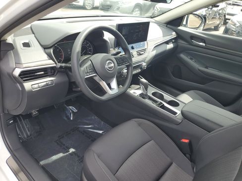 New 2025 Nissan Altima 2.5 SV w/ SV Special Edition Package image 11