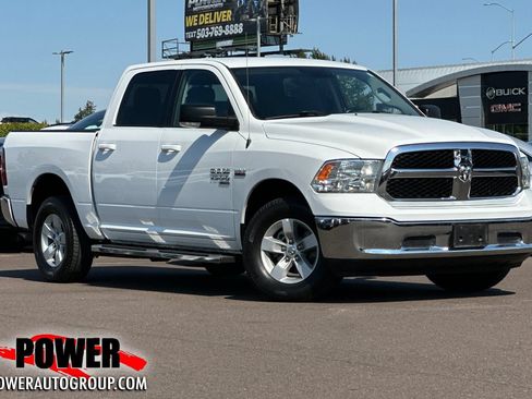 Used 2019 RAM 1500 Classic SLT w/ Luxury Group AWD/4WD image 1