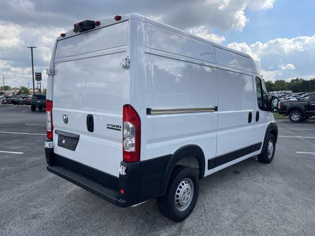 Used 2025 RAM ProMaster 2500 w/ Safety Group FWD image 14
