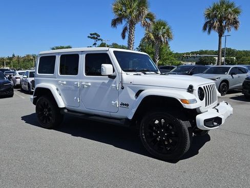 Used 2023 Jeep Wrangler Unlimited Sahara AWD/4WD image 2