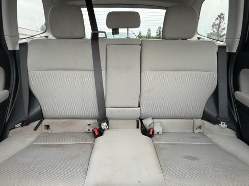 Used 2015 Subaru Forester 2.5i Premium w/ All-Weather Package AWD/4WD image 22
